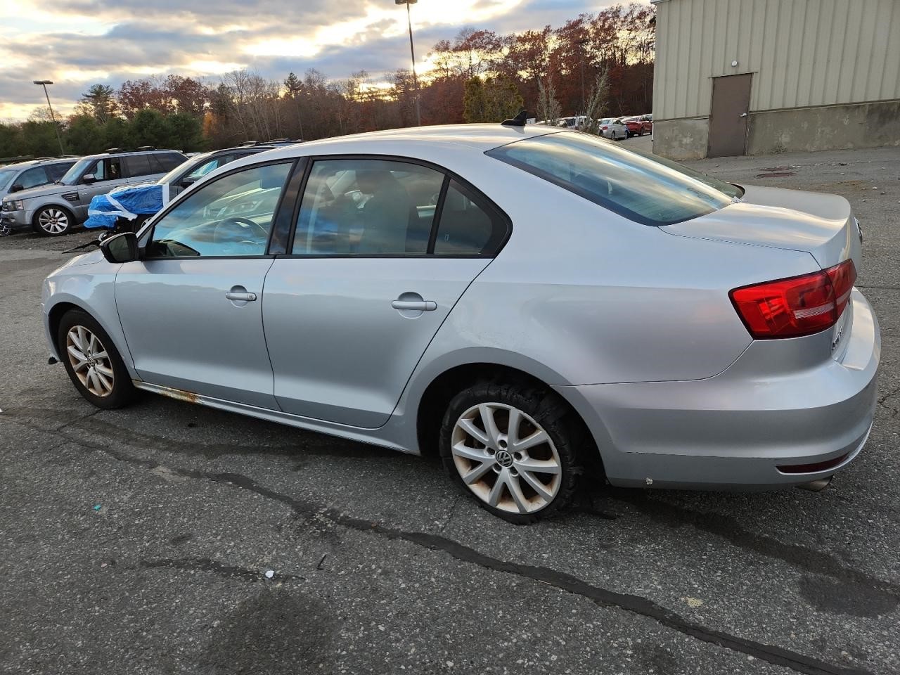 https://f005.backblazeb2.com/file/img-partshotlines-com/Inventory/NE41/Vehicle/120510_02.jpg