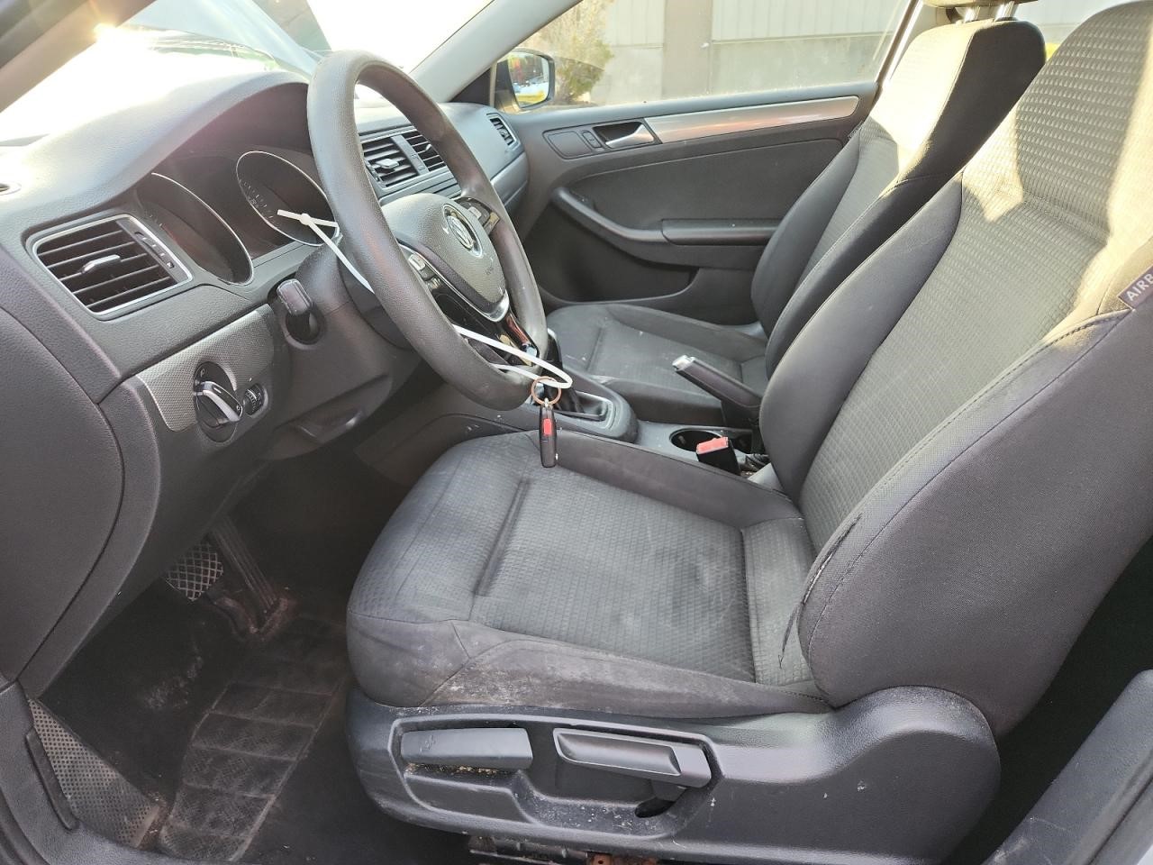https://f005.backblazeb2.com/file/img-partshotlines-com/Inventory/NE41/Vehicle/120510_07.jpg
