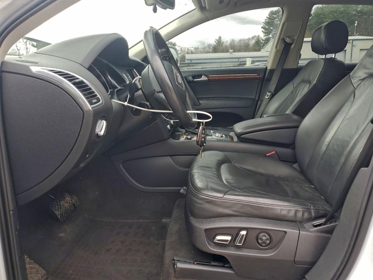 https://f005.backblazeb2.com/file/img-partshotlines-com/Inventory/NE41/Vehicle/120603_07.jpg