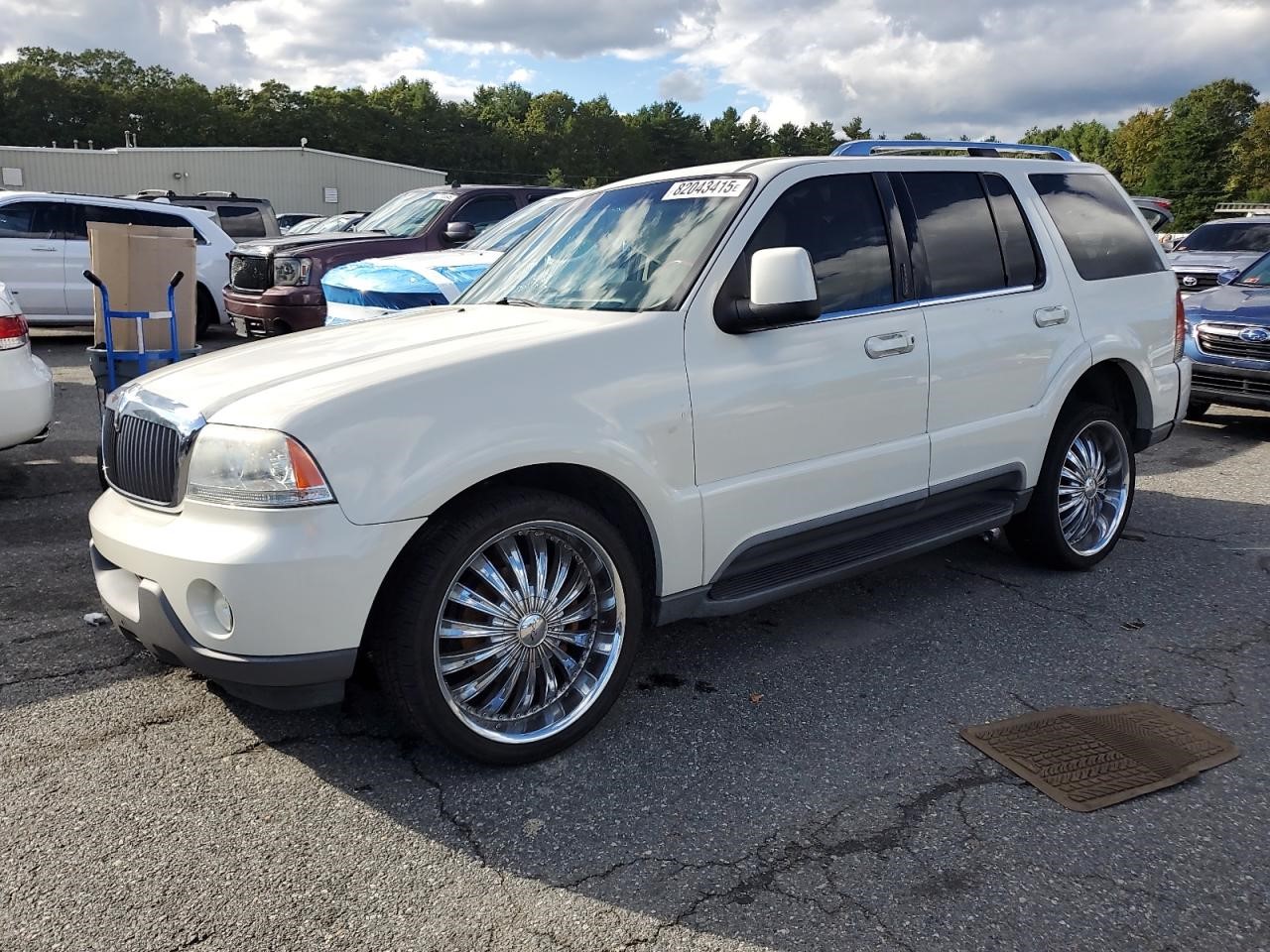 https://f005.backblazeb2.com/file/img-partshotlines-com/Inventory/NE41/Vehicle/120634_01.jpg