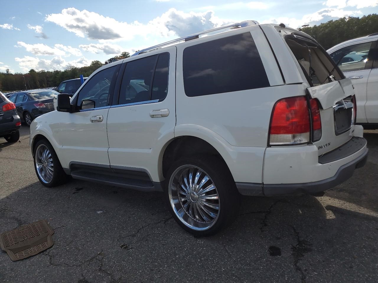https://f005.backblazeb2.com/file/img-partshotlines-com/Inventory/NE41/Vehicle/120634_02.jpg