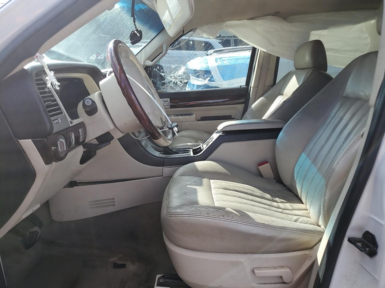 https://f005.backblazeb2.com/file/img-partshotlines-com/Inventory/NE41/Vehicle/120634_07.jpg