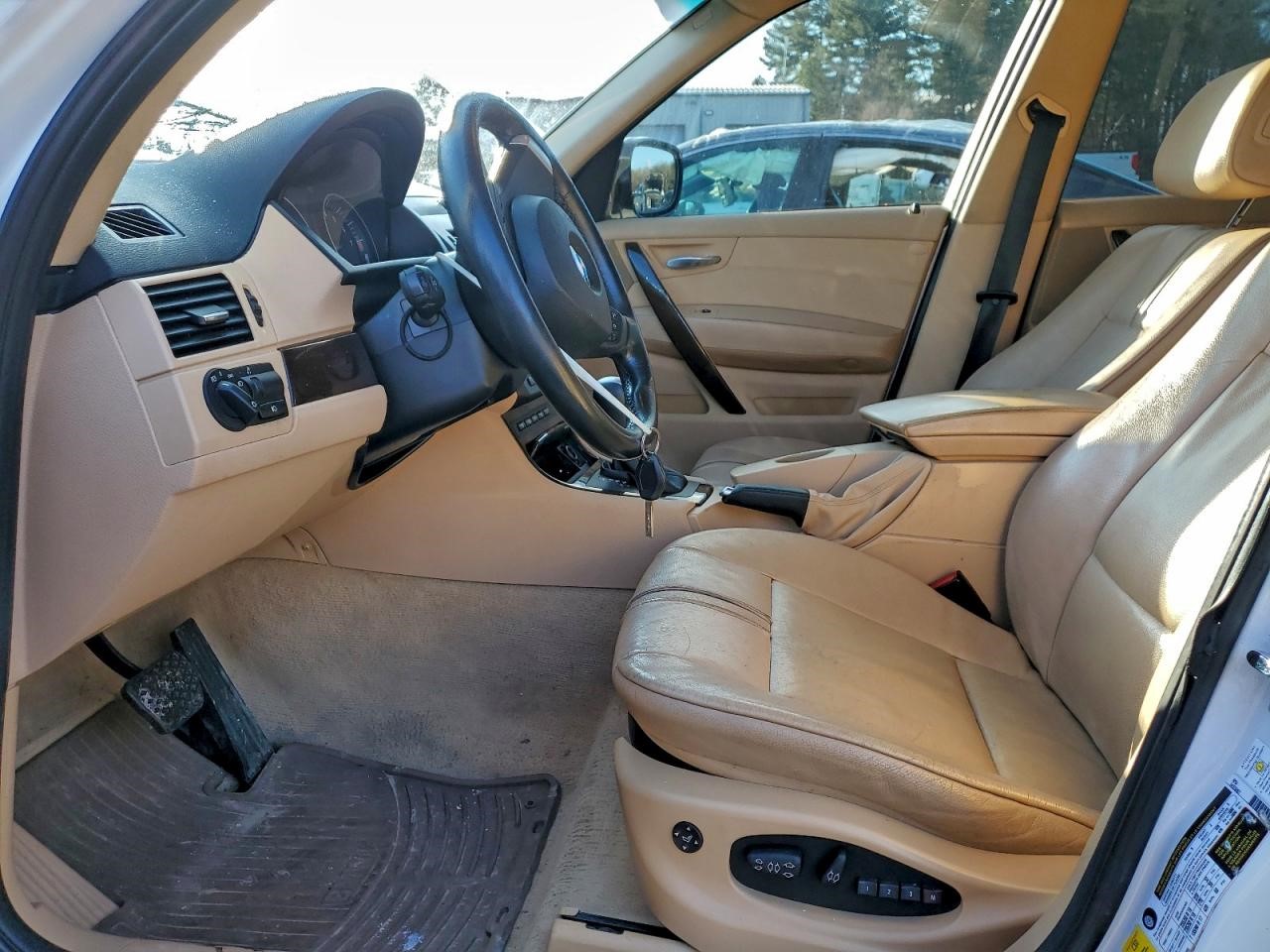 https://f005.backblazeb2.com/file/img-partshotlines-com/Inventory/NE41/Vehicle/120707_07.jpg