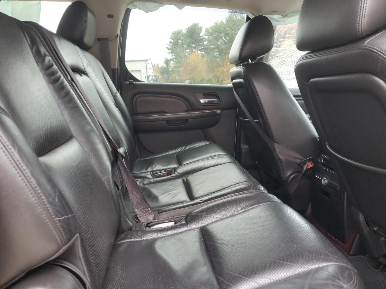 https://f005.backblazeb2.com/file/img-partshotlines-com/Inventory/NE41/Vehicle/120710_11.jpg