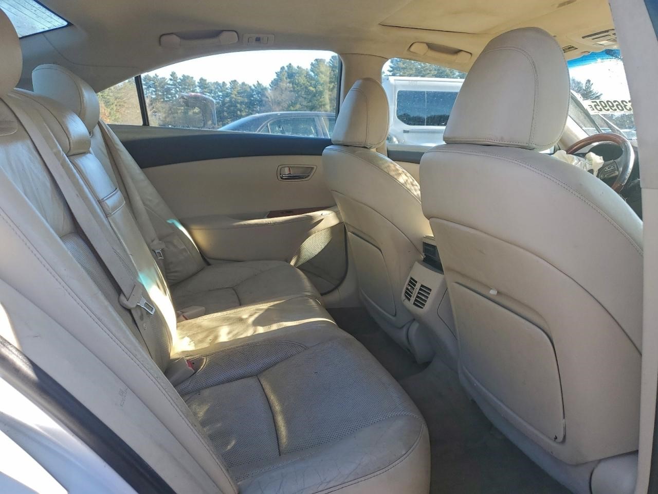 https://f005.backblazeb2.com/file/img-partshotlines-com/Inventory/NE41/Vehicle/120736_10.jpg