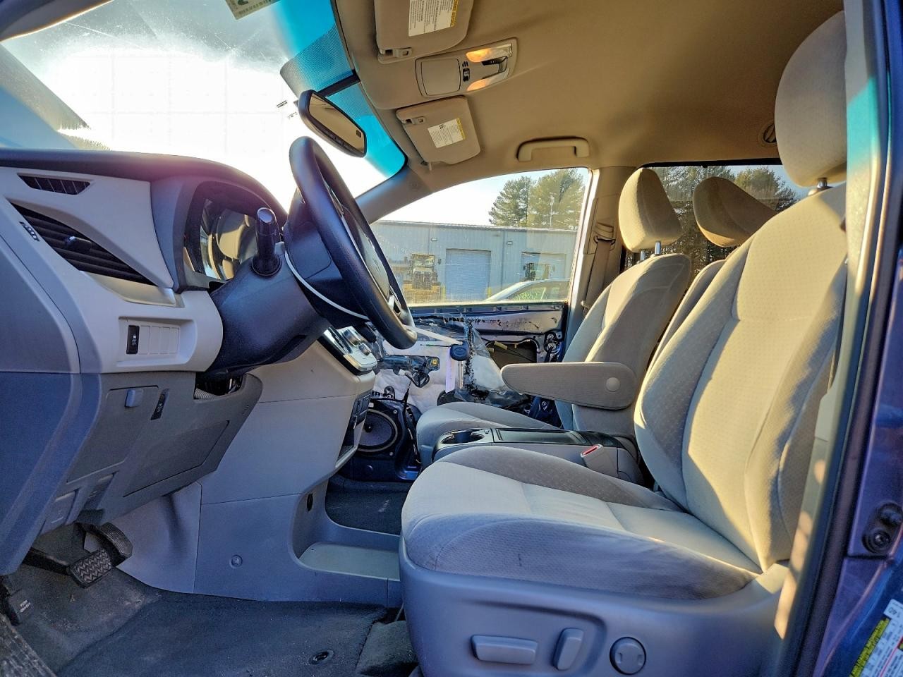 https://f005.backblazeb2.com/file/img-partshotlines-com/Inventory/NE41/Vehicle/121197_07.jpg