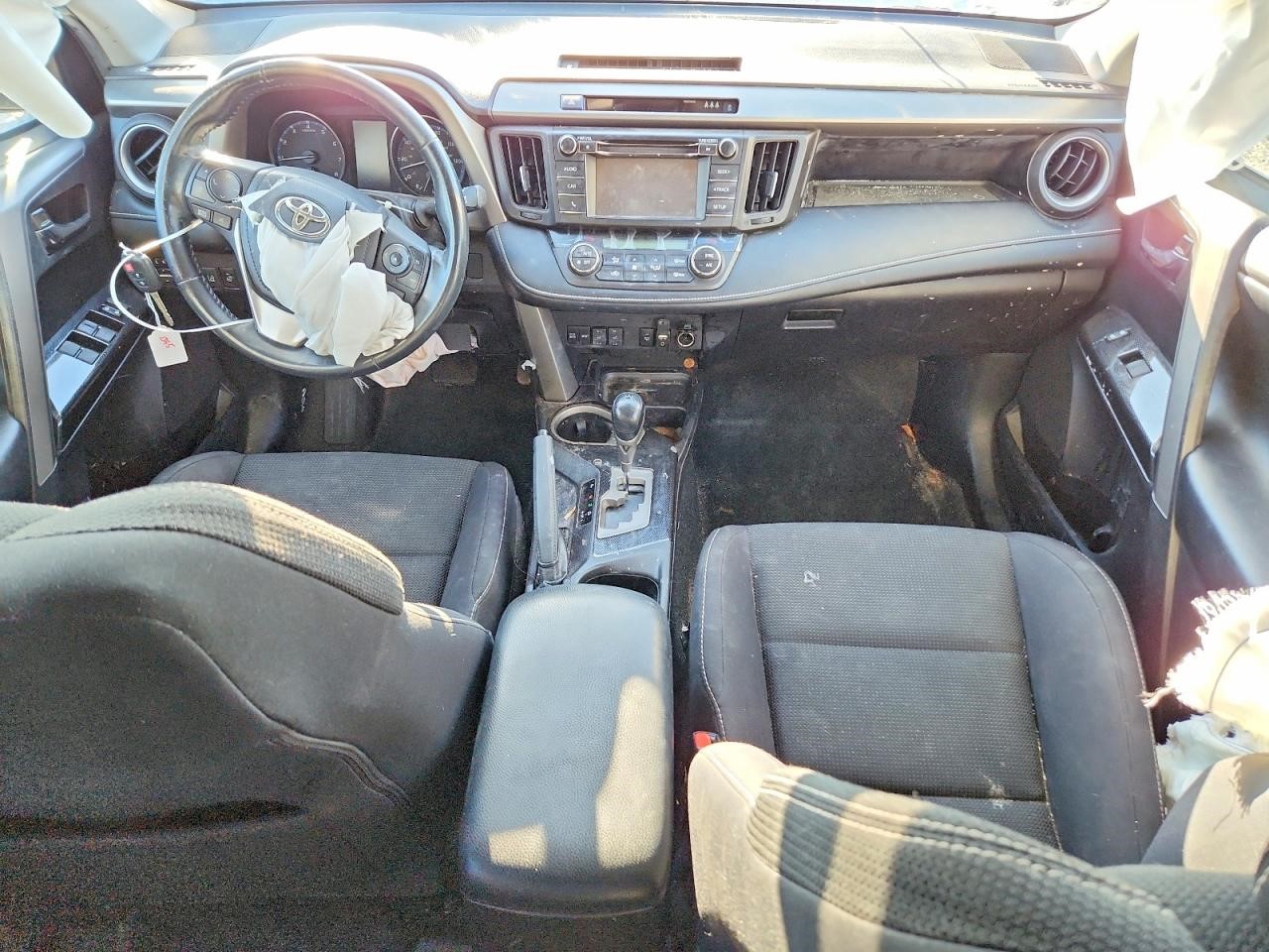 https://f005.backblazeb2.com/file/img-partshotlines-com/Inventory/NE41/Vehicle/121210_08.jpg