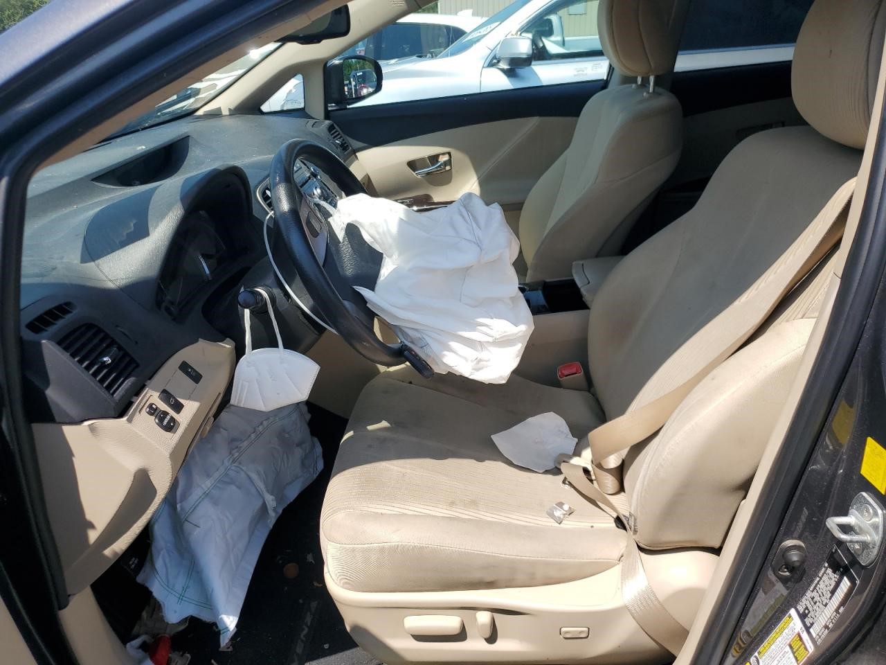 https://f005.backblazeb2.com/file/img-partshotlines-com/Inventory/NE41/Vehicle/121315_07.jpg