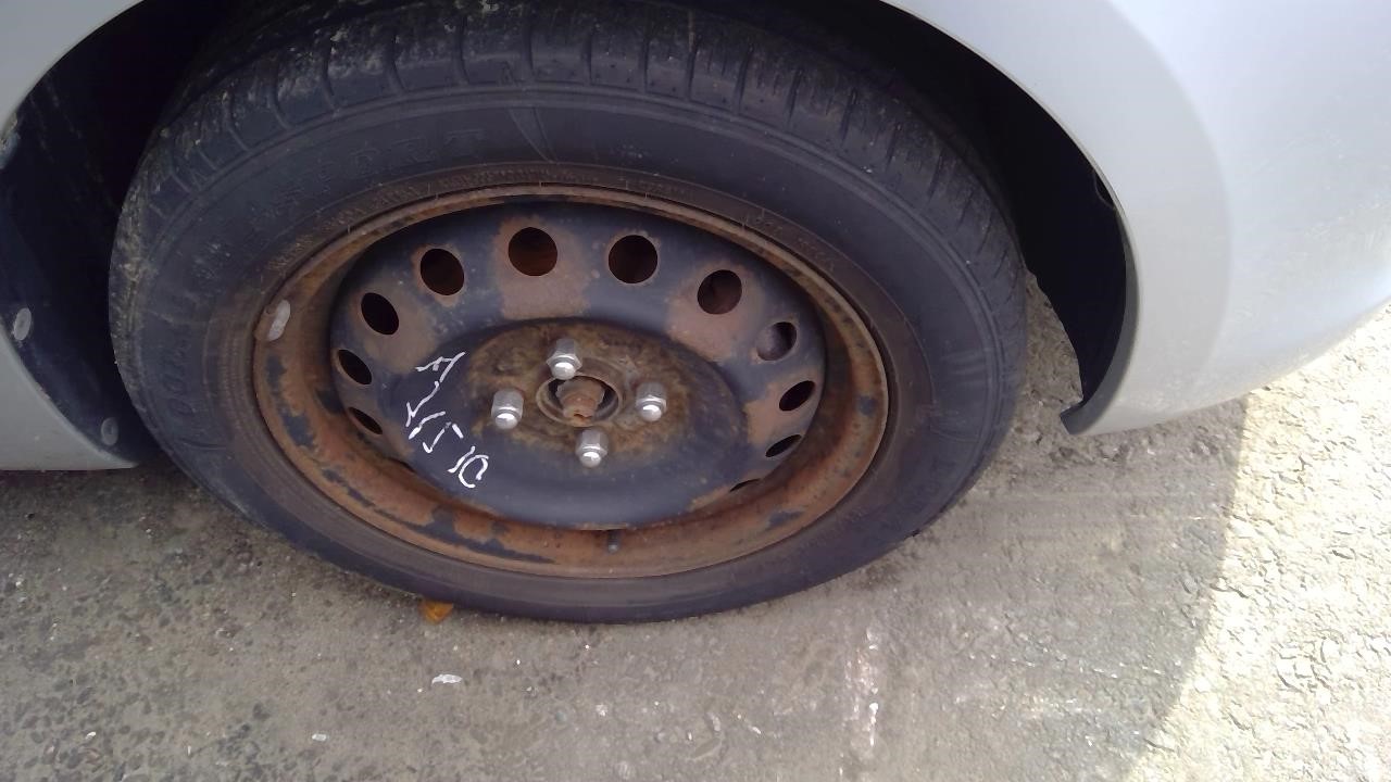 https://f005.backblazeb2.com/file/img-partshotlines-com/Inventory/NE41/Vehicle/121519_05.jpg