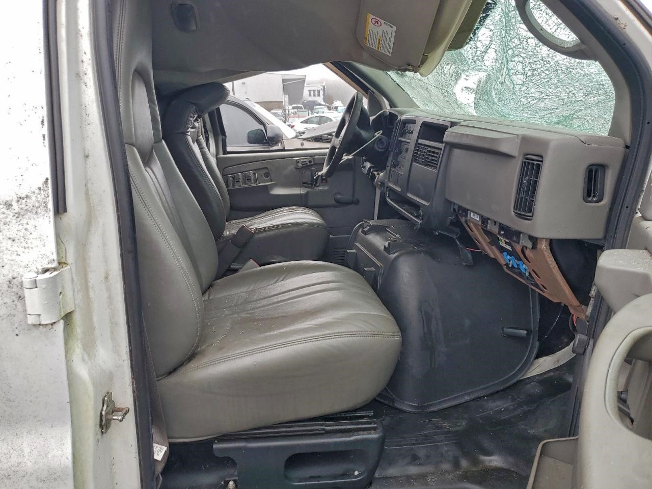 https://f005.backblazeb2.com/file/img-partshotlines-com/Inventory/NE41/Vehicle/121596_07.jpg