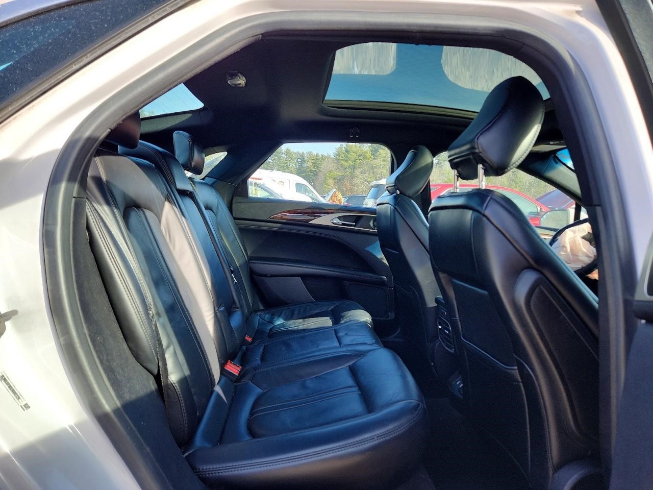 https://f005.backblazeb2.com/file/img-partshotlines-com/Inventory/NE41/Vehicle/121682_10.jpg