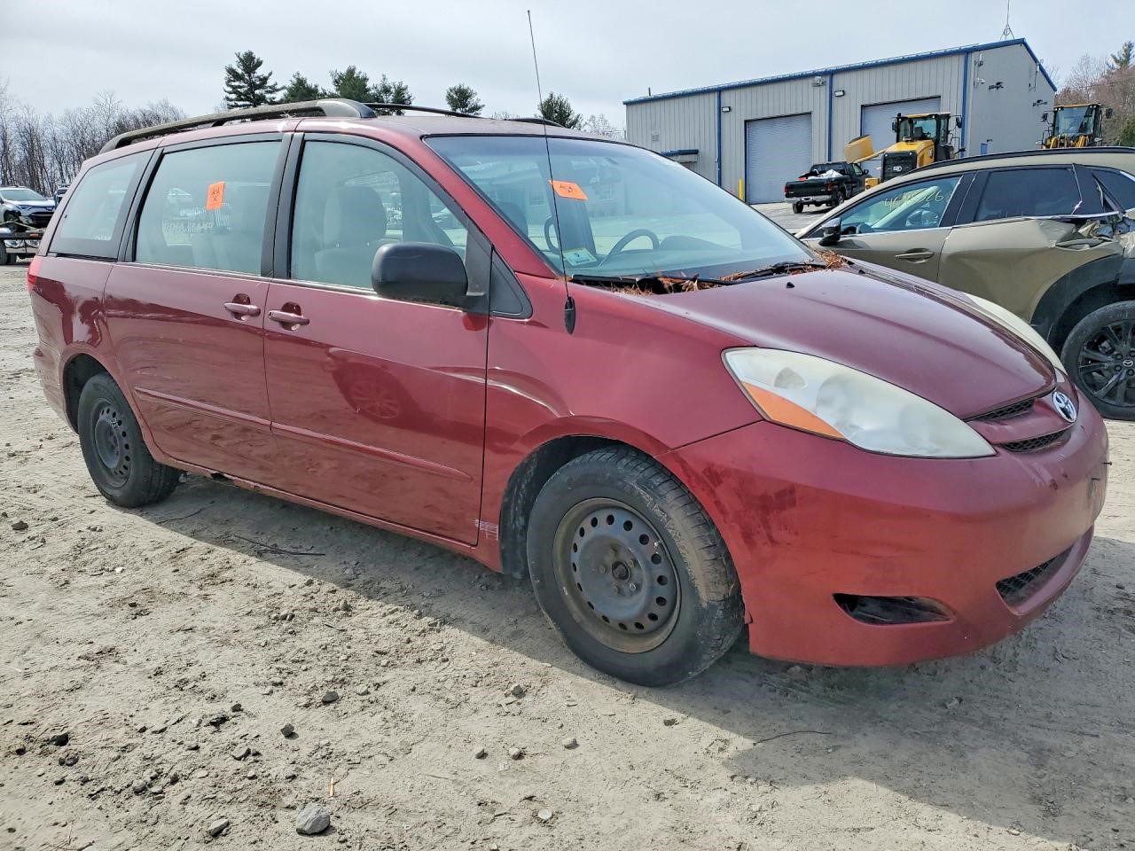 https://f005.backblazeb2.com/file/img-partshotlines-com/Inventory/NE41/Vehicle/121742_04.jpg