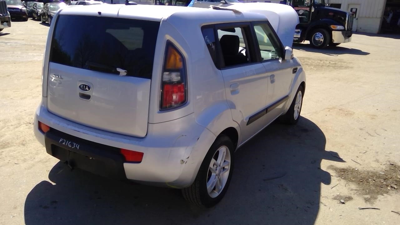 https://f005.backblazeb2.com/file/img-partshotlines-com/Inventory/NE41/Vehicle/122032_11.jpg