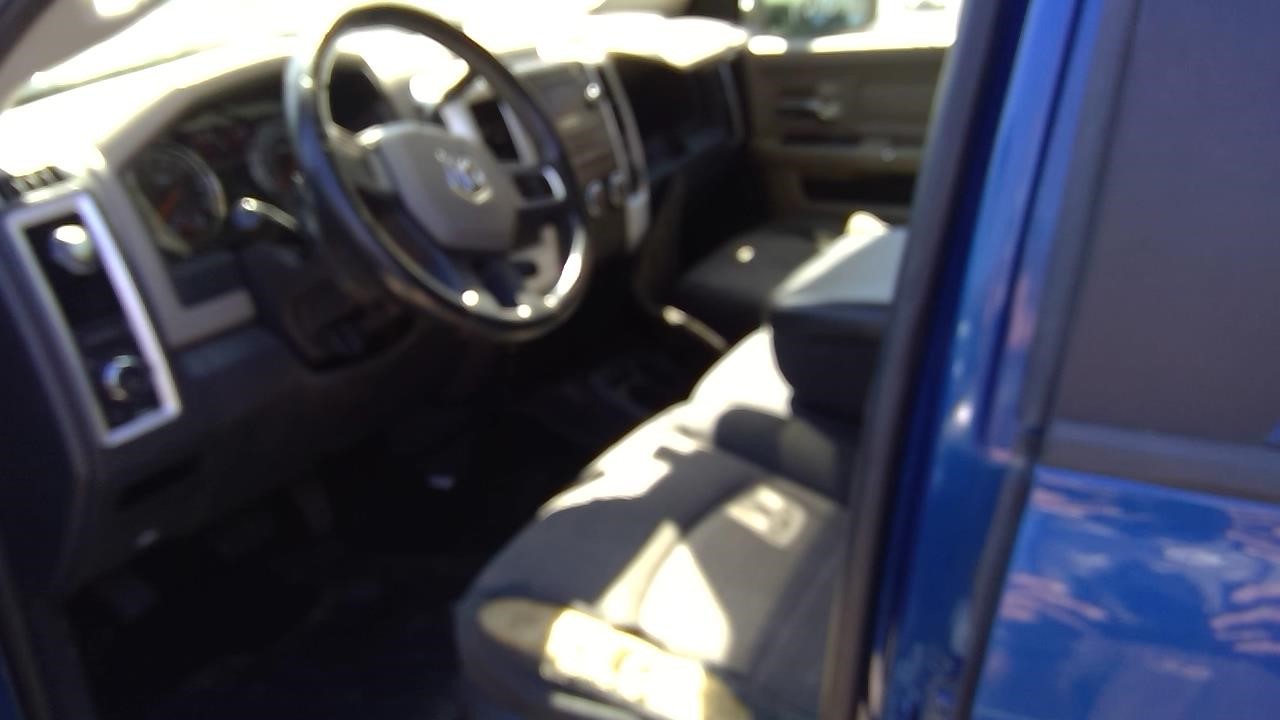 https://f005.backblazeb2.com/file/img-partshotlines-com/Inventory/NE41/Vehicle/122046_06.jpg