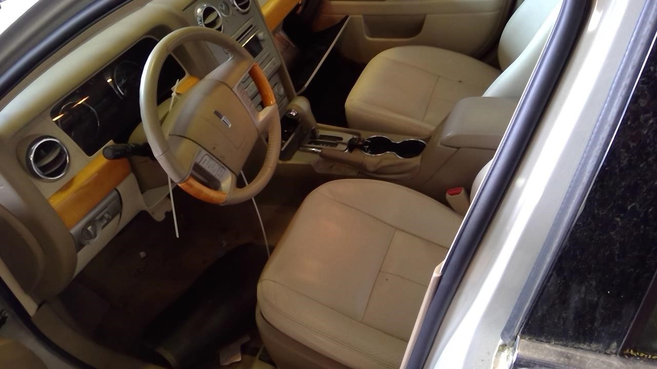 https://f005.backblazeb2.com/file/img-partshotlines-com/Inventory/NE41/Vehicle/122352_05.jpg
