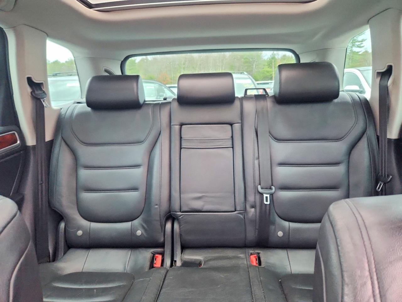 https://f005.backblazeb2.com/file/img-partshotlines-com/Inventory/NE41/Vehicle/122398_10.jpg