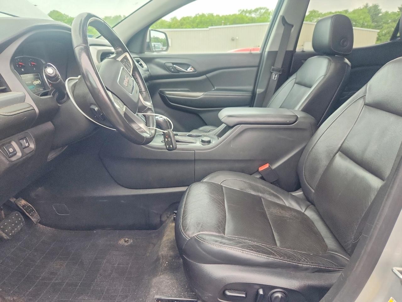 https://f005.backblazeb2.com/file/img-partshotlines-com/Inventory/NE41/Vehicle/122899_07.jpg