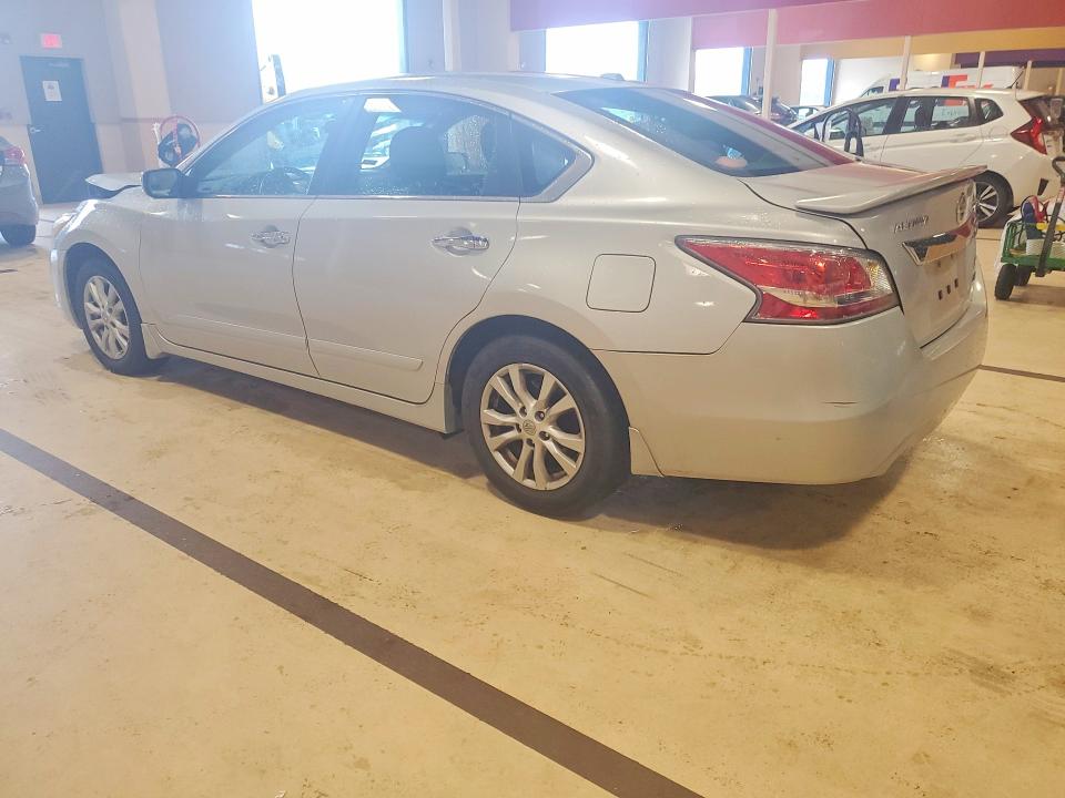 https://f005.backblazeb2.com/file/img-partshotlines-com/Inventory/NE41/Vehicle/123143_02.jpg