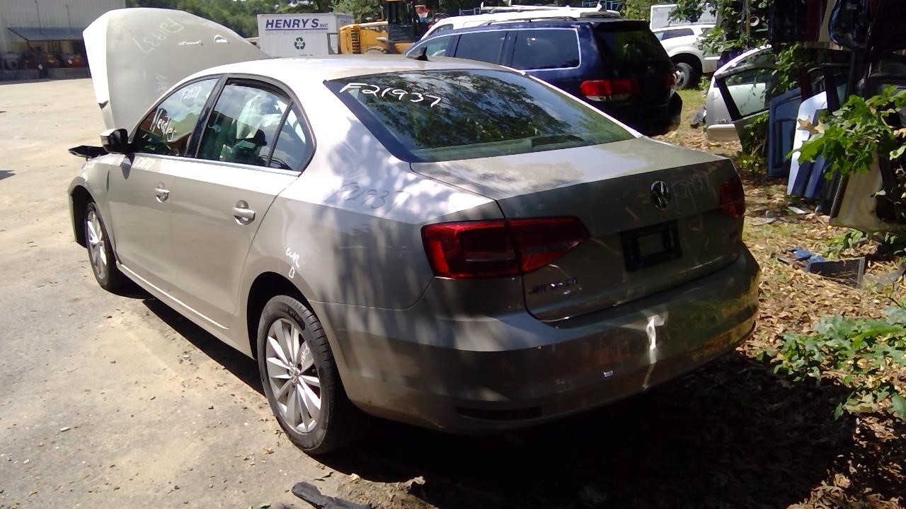 https://f005.backblazeb2.com/file/img-partshotlines-com/Inventory/NE41/Vehicle/123180_25.jpg