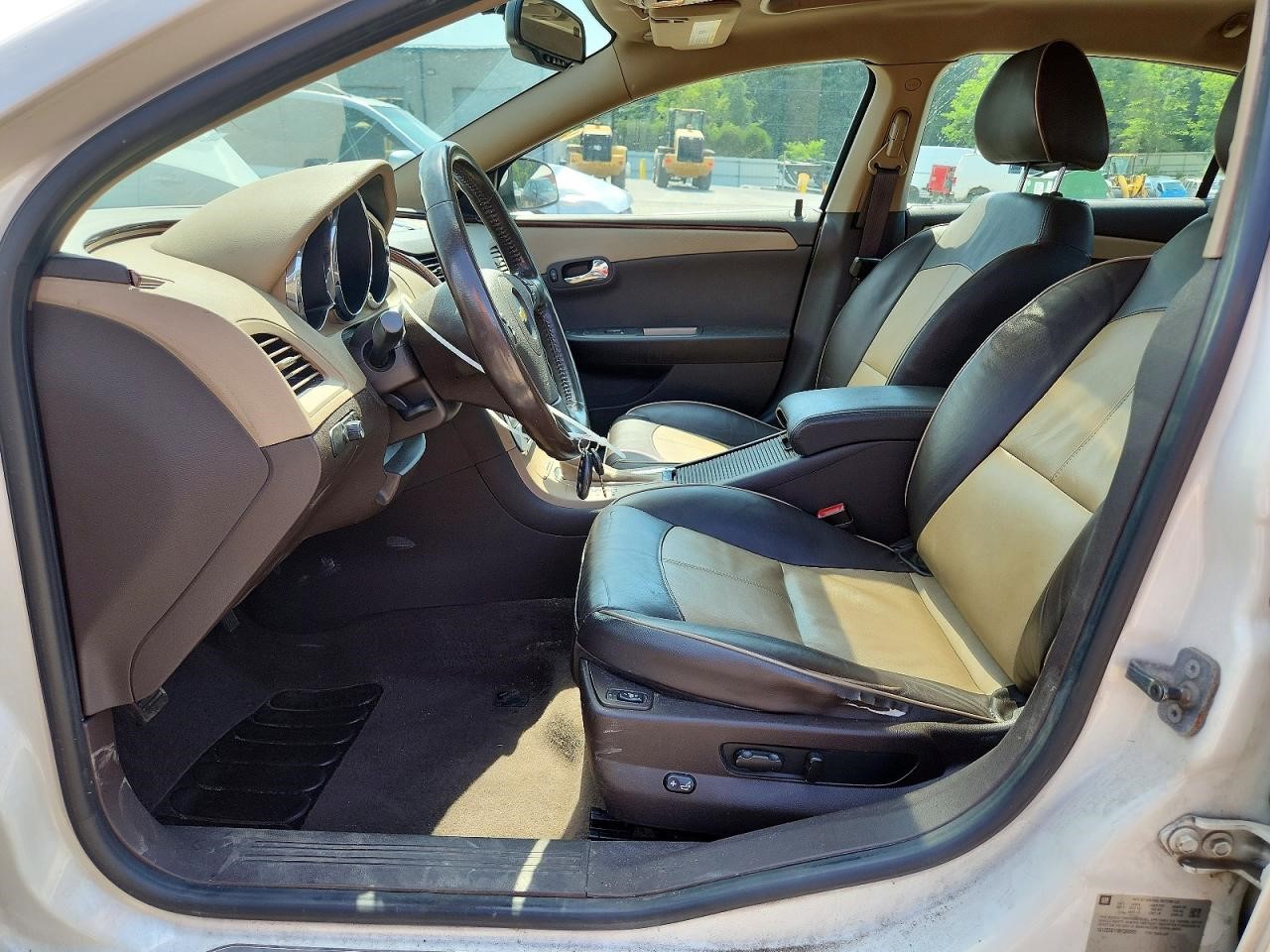 https://f005.backblazeb2.com/file/img-partshotlines-com/Inventory/NE41/Vehicle/123380_07.jpg