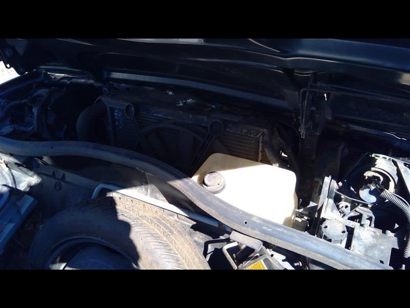 https://f005.backblazeb2.com/file/img-partshotlines-com/Inventory/NE52/Vehicle/14137_10.jpg