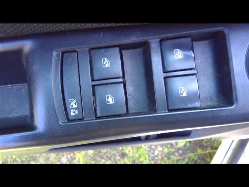 https://f005.backblazeb2.com/file/img-partshotlines-com/Inventory/NE52/Vehicle/14410_05.jpg