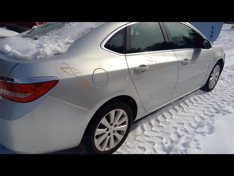https://f005.backblazeb2.com/file/img-partshotlines-com/Inventory/NE52/Vehicle/14589_09.jpg