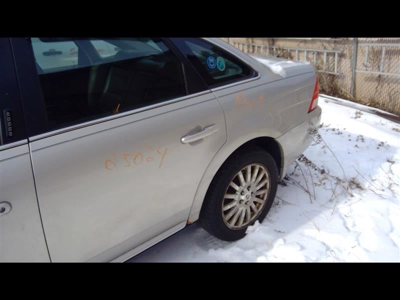 https://f005.backblazeb2.com/file/img-partshotlines-com/Inventory/NE52/Vehicle/14605_07.jpg