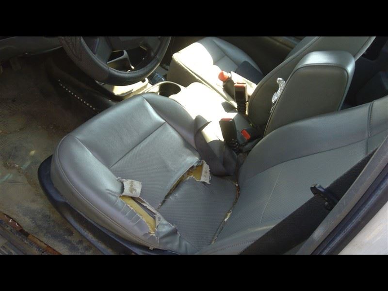 https://f005.backblazeb2.com/file/img-partshotlines-com/Inventory/NE52/Vehicle/14659_08.jpg