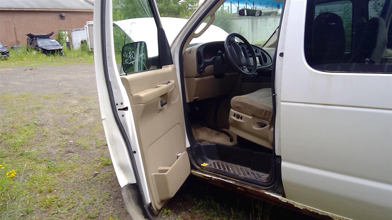 https://f005.backblazeb2.com/file/img-partshotlines-com/Inventory/NE52/Vehicle/14966_03.jpg