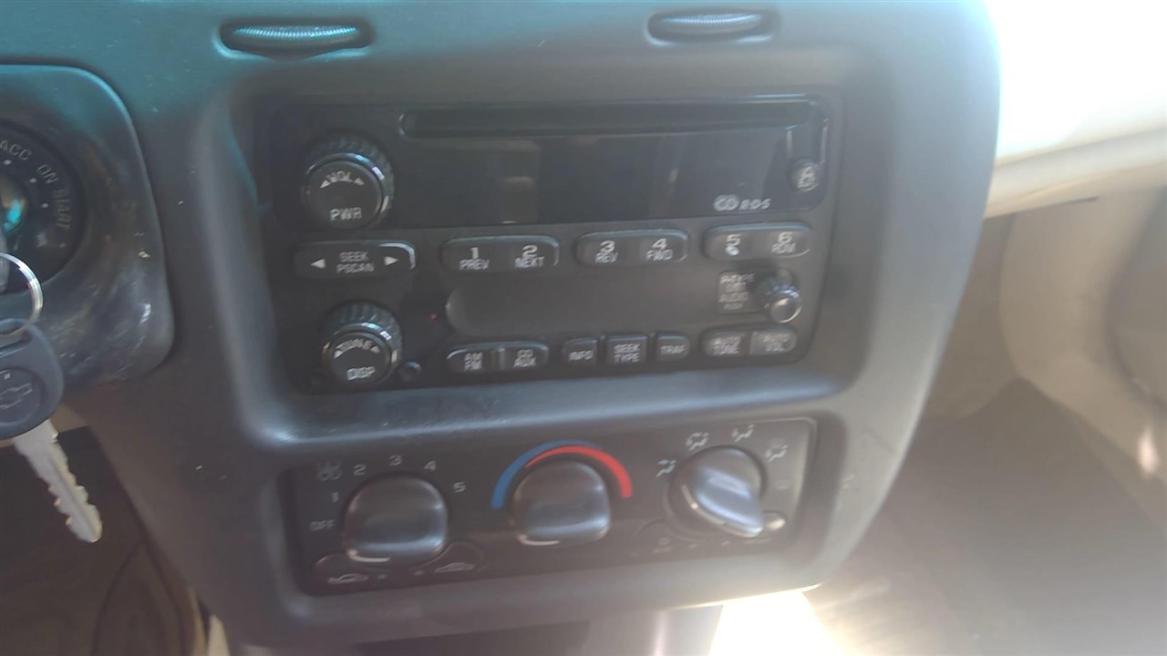 https://f005.backblazeb2.com/file/img-partshotlines-com/Inventory/NE52/Vehicle/15009_04.jpg