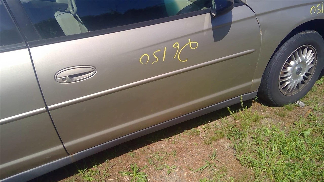 https://f005.backblazeb2.com/file/img-partshotlines-com/Inventory/NE52/Vehicle/15009_12.jpg