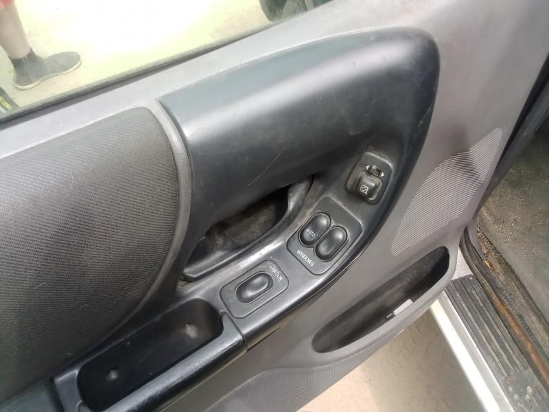 https://f005.backblazeb2.com/file/img-partshotlines-com/Inventory/NE56/Vehicle/1277_05.jpg