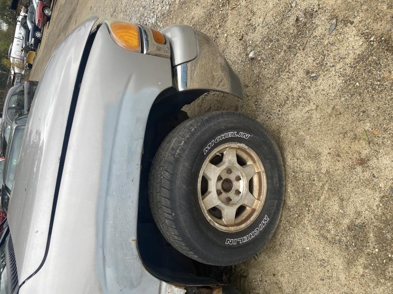 https://f005.backblazeb2.com/file/img-partshotlines-com/Inventory/NE56/Vehicle/1432_04.jpg
