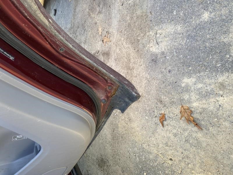 https://f005.backblazeb2.com/file/img-partshotlines-com/Inventory/NE56/Vehicle/1443_03.jpg