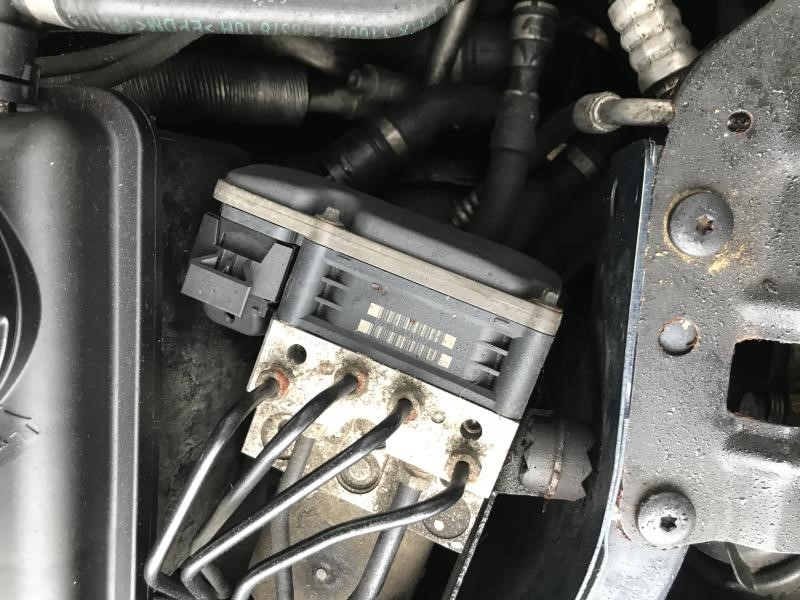 https://f005.backblazeb2.com/file/img-partshotlines-com/Inventory/NE56/Vehicle/1461_08.jpg