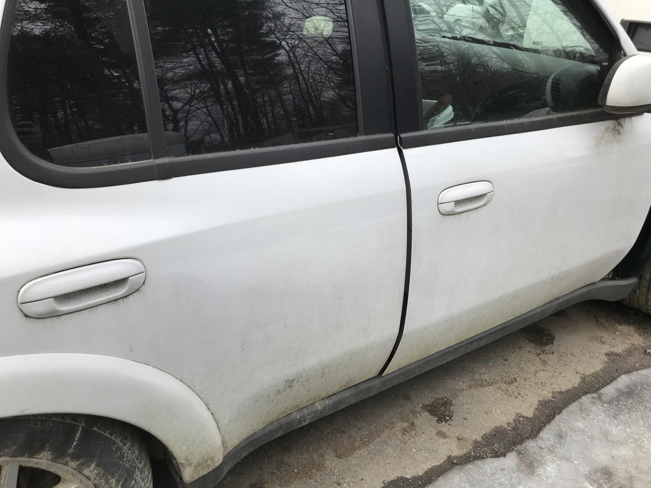 https://f005.backblazeb2.com/file/img-partshotlines-com/Inventory/NE56/Vehicle/1649_04.jpg