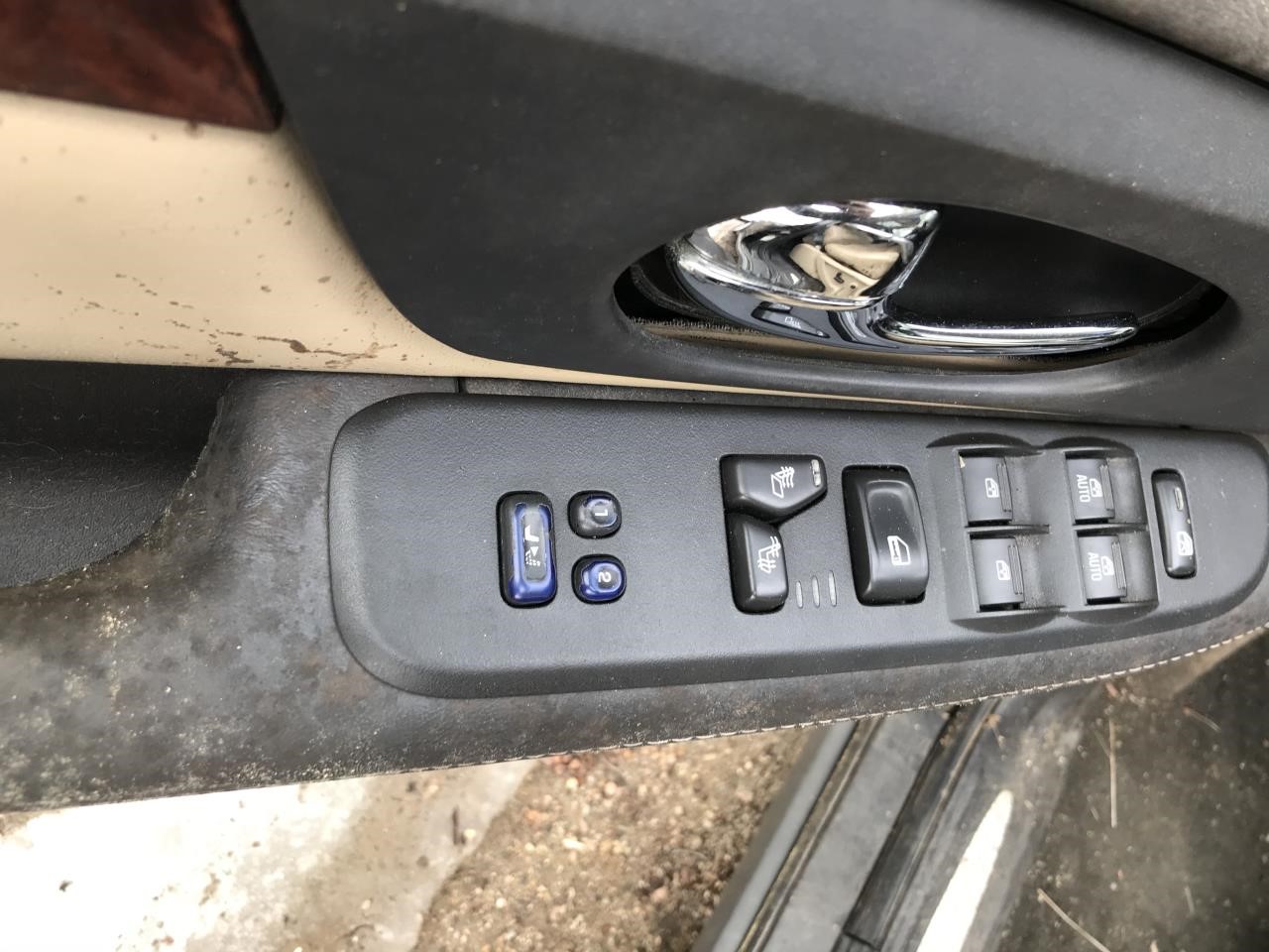 https://f005.backblazeb2.com/file/img-partshotlines-com/Inventory/NE56/Vehicle/1649_08.jpg