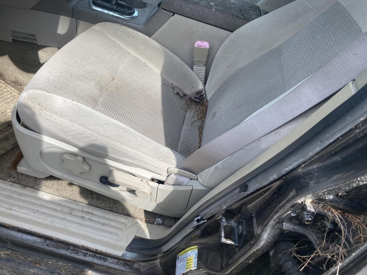 https://f005.backblazeb2.com/file/img-partshotlines-com/Inventory/NE56/Vehicle/1666_04.jpg