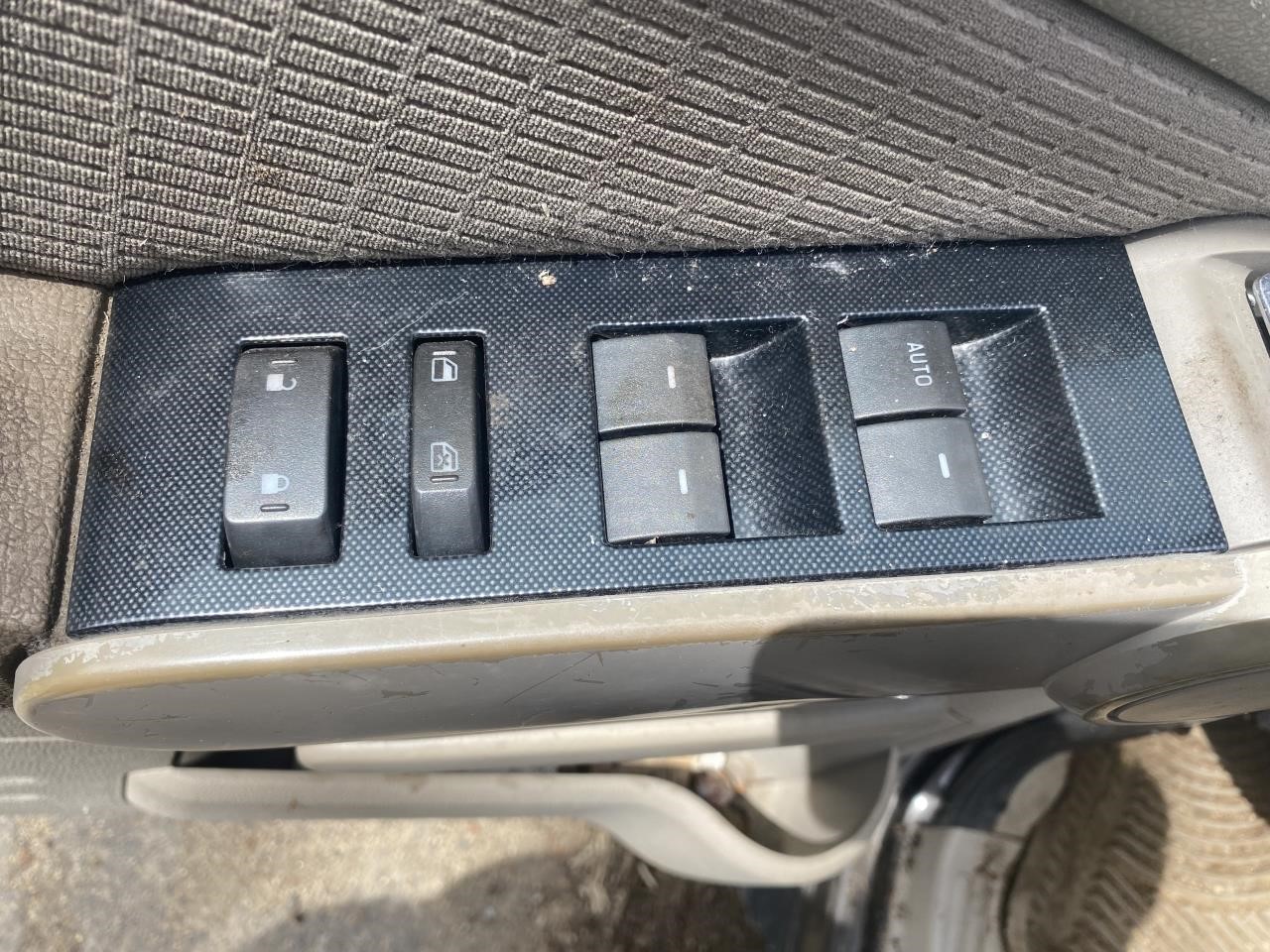 https://f005.backblazeb2.com/file/img-partshotlines-com/Inventory/NE56/Vehicle/1666_06.jpg