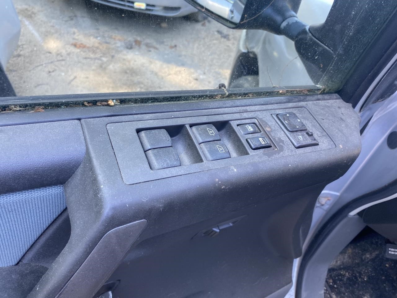 https://f005.backblazeb2.com/file/img-partshotlines-com/Inventory/NE56/Vehicle/1740_15.jpg