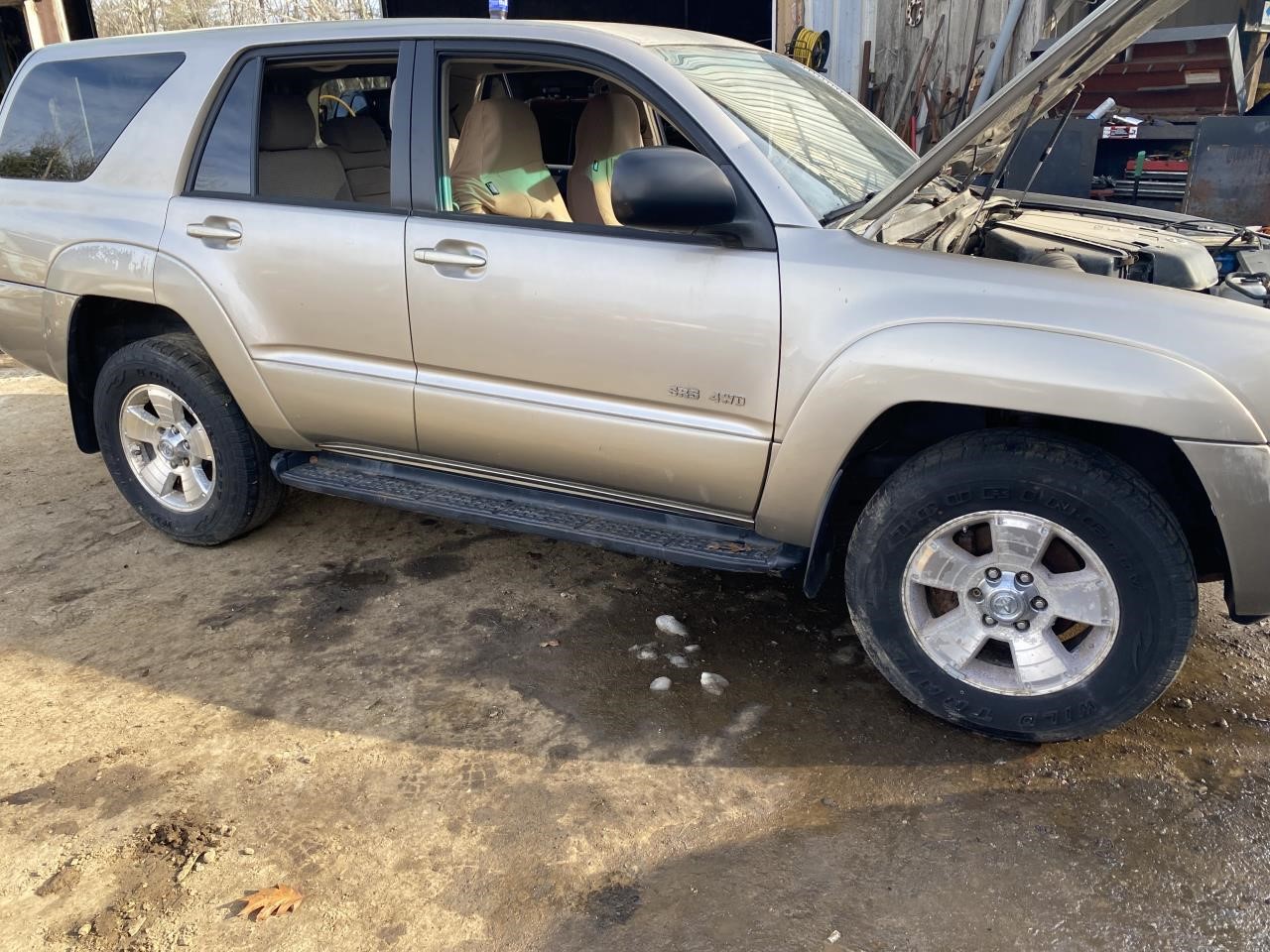 https://f005.backblazeb2.com/file/img-partshotlines-com/Inventory/NE56/Vehicle/1811_05.jpg