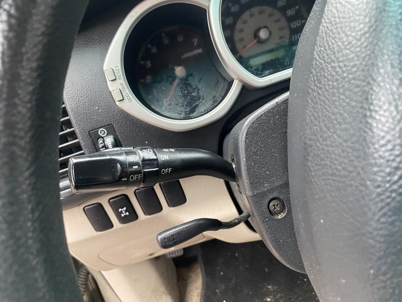 https://f005.backblazeb2.com/file/img-partshotlines-com/Inventory/NE56/Vehicle/1811_08.jpg