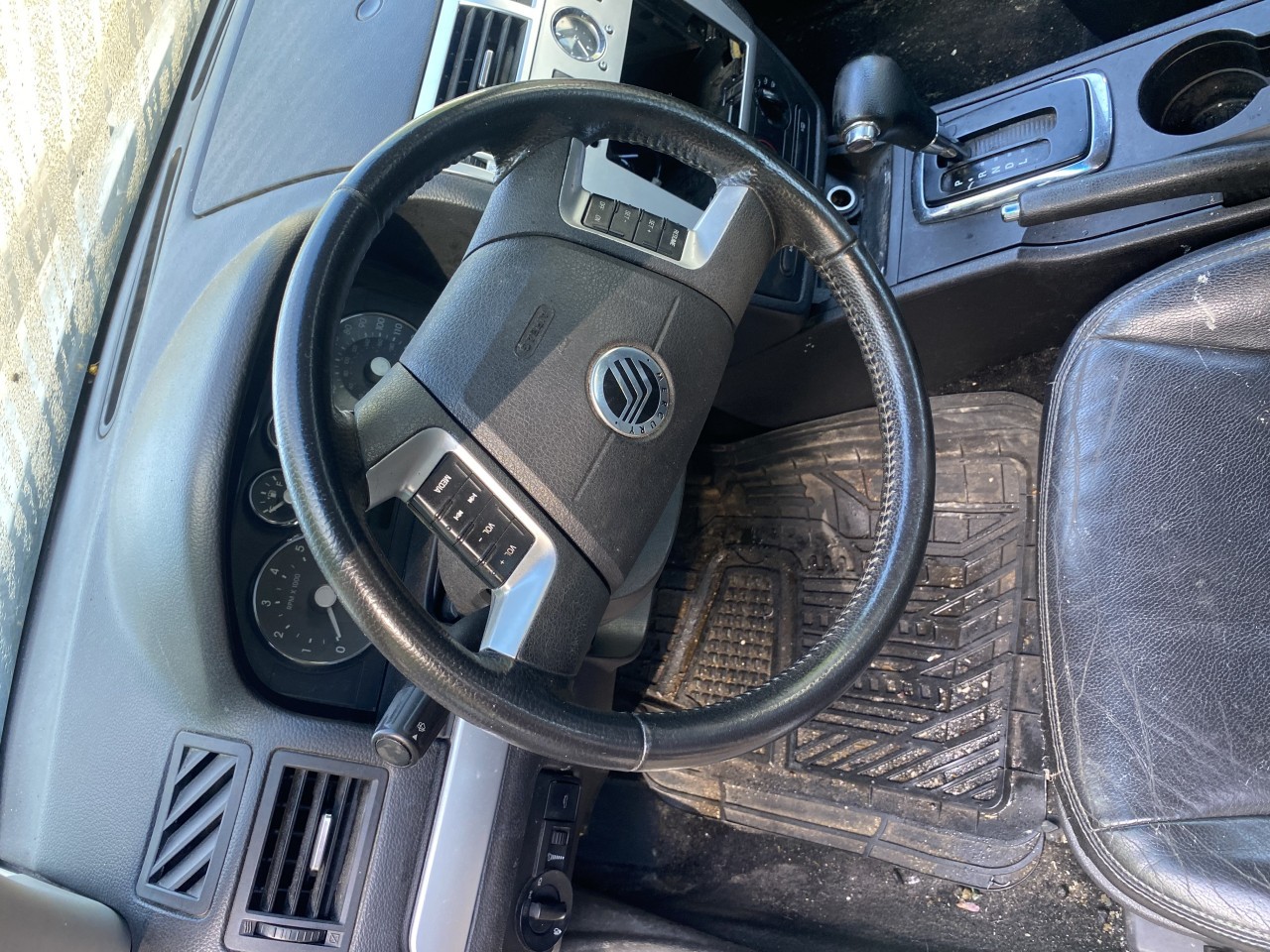 https://f005.backblazeb2.com/file/img-partshotlines-com/Inventory/NE56/Vehicle/1855_05.jpg