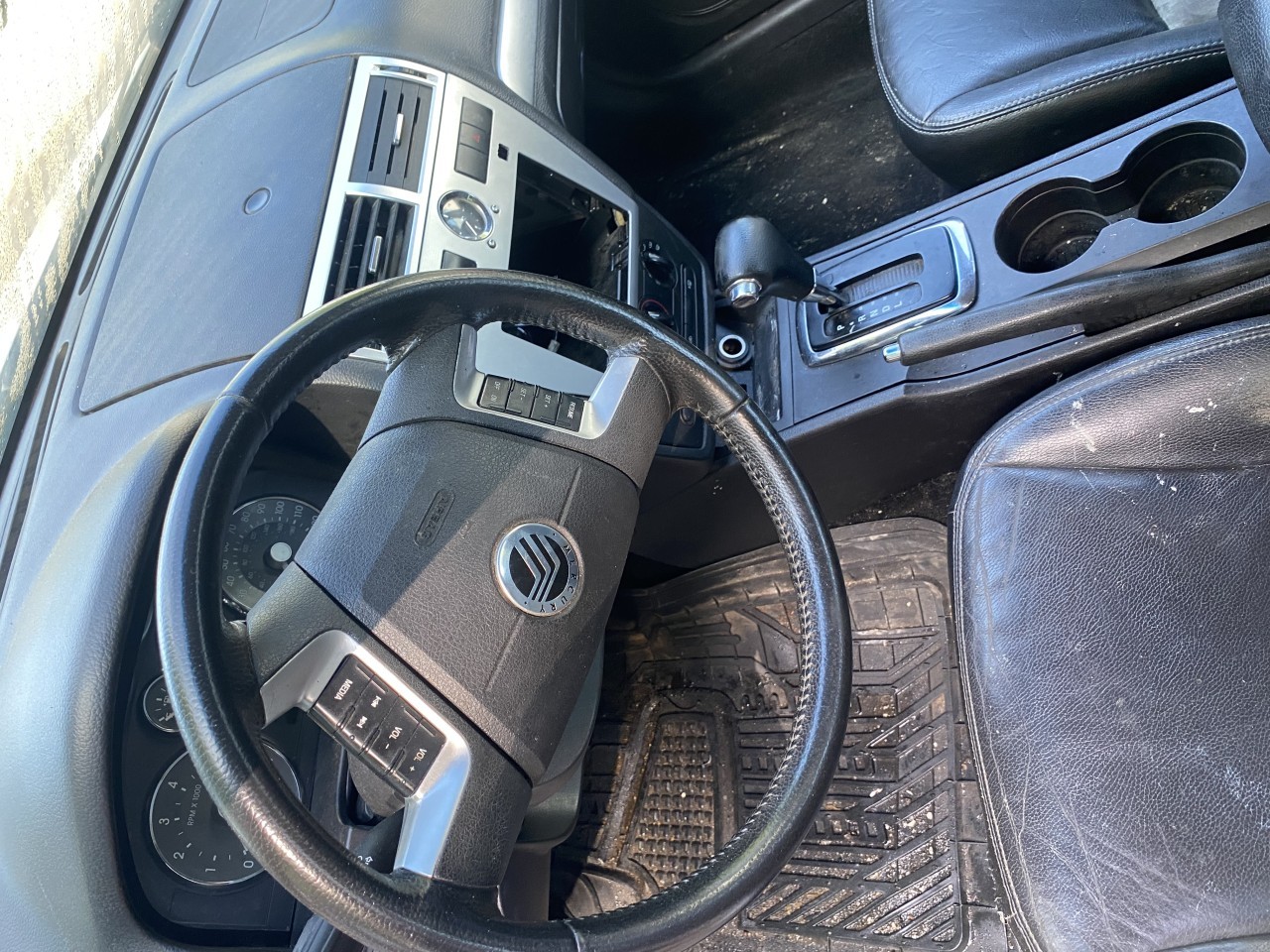 https://f005.backblazeb2.com/file/img-partshotlines-com/Inventory/NE56/Vehicle/1855_06.jpg