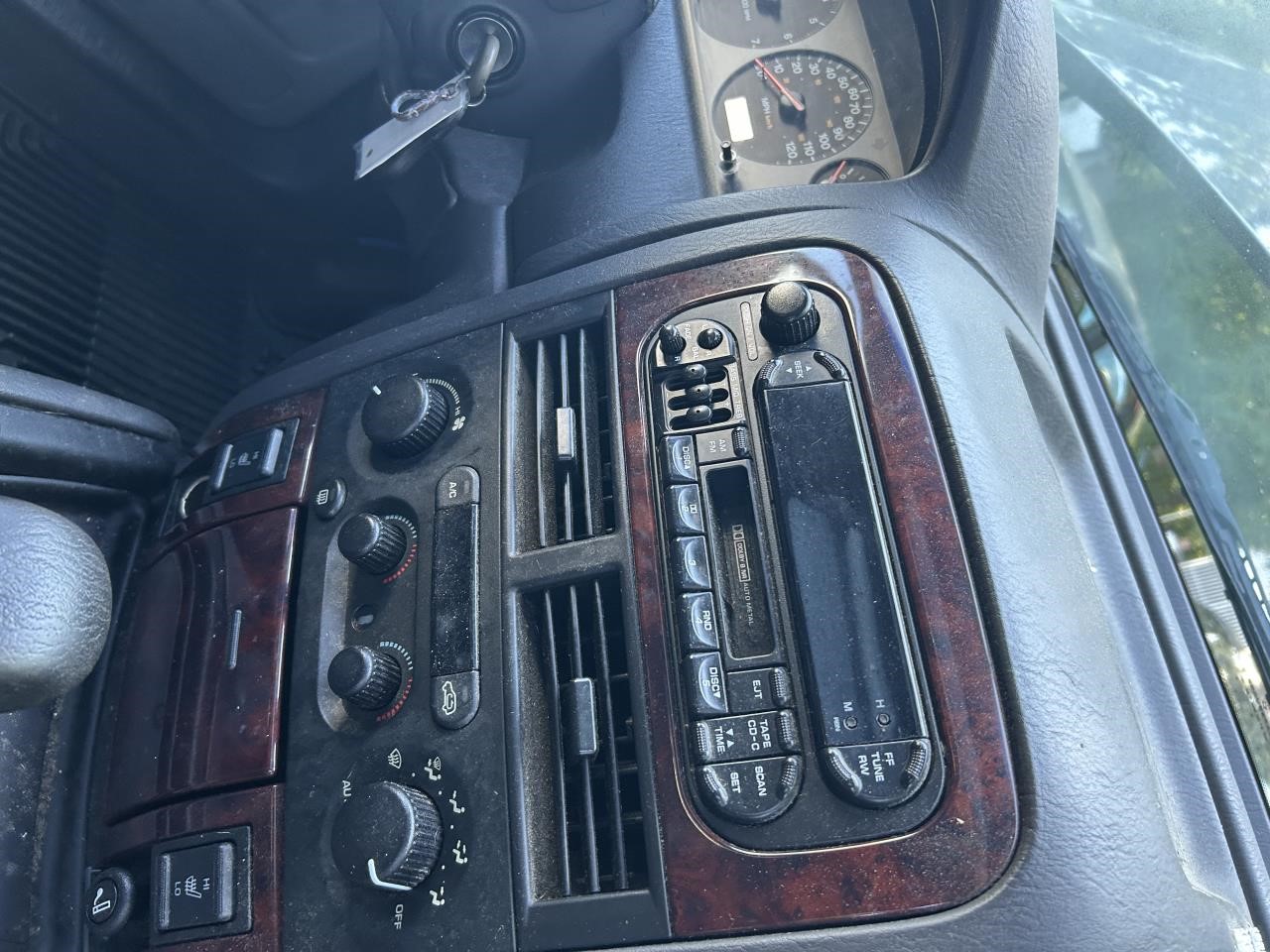 https://f005.backblazeb2.com/file/img-partshotlines-com/Inventory/NE56/Vehicle/1868_10.jpg