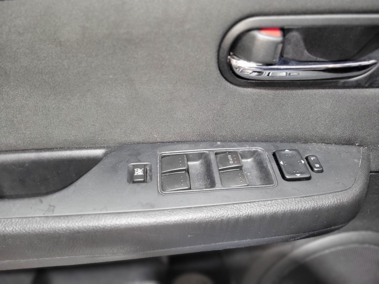 https://f005.backblazeb2.com/file/img-partshotlines-com/Inventory/NE7/Vehicle/100192_03.jpg