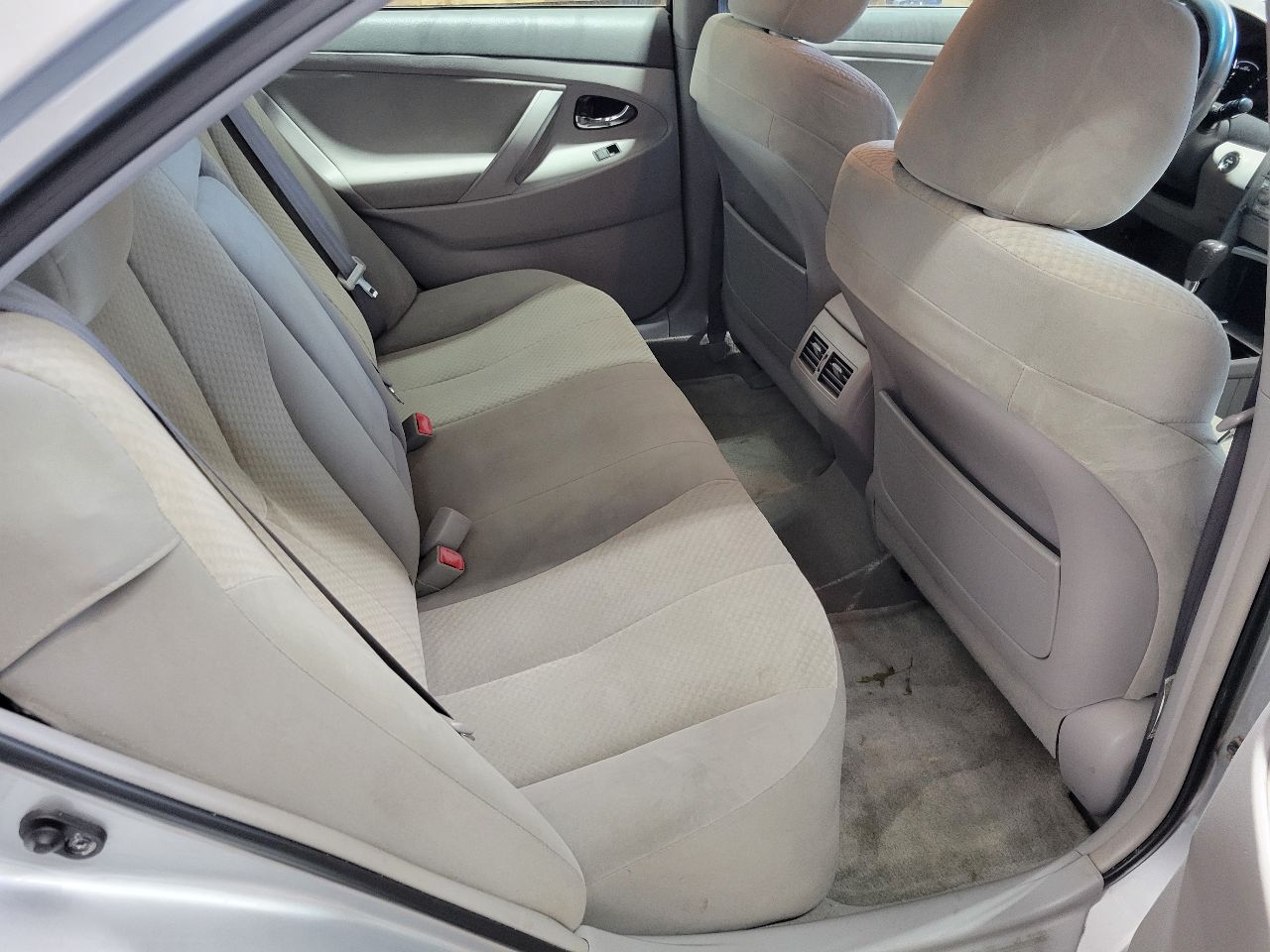 https://f005.backblazeb2.com/file/img-partshotlines-com/Inventory/NE7/Vehicle/101942_02.jpg