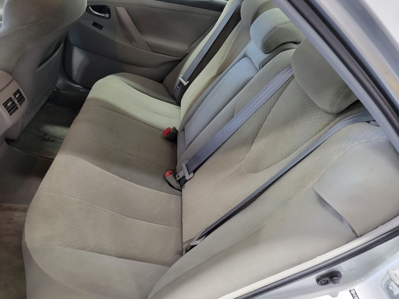 https://f005.backblazeb2.com/file/img-partshotlines-com/Inventory/NE7/Vehicle/101942_04.jpg