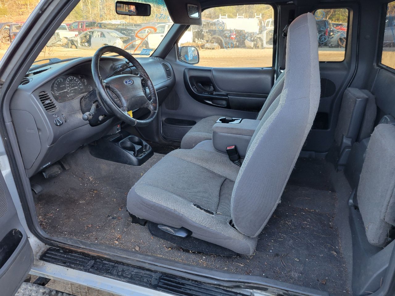 https://f005.backblazeb2.com/file/img-partshotlines-com/Inventory/NE7/Vehicle/102783_04.jpg